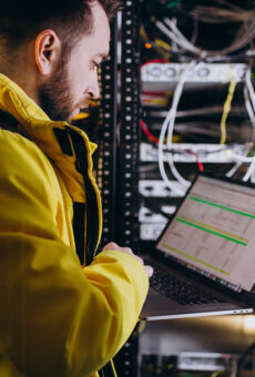 Servicios de Voz y Datos Servicios de Voz y Datos